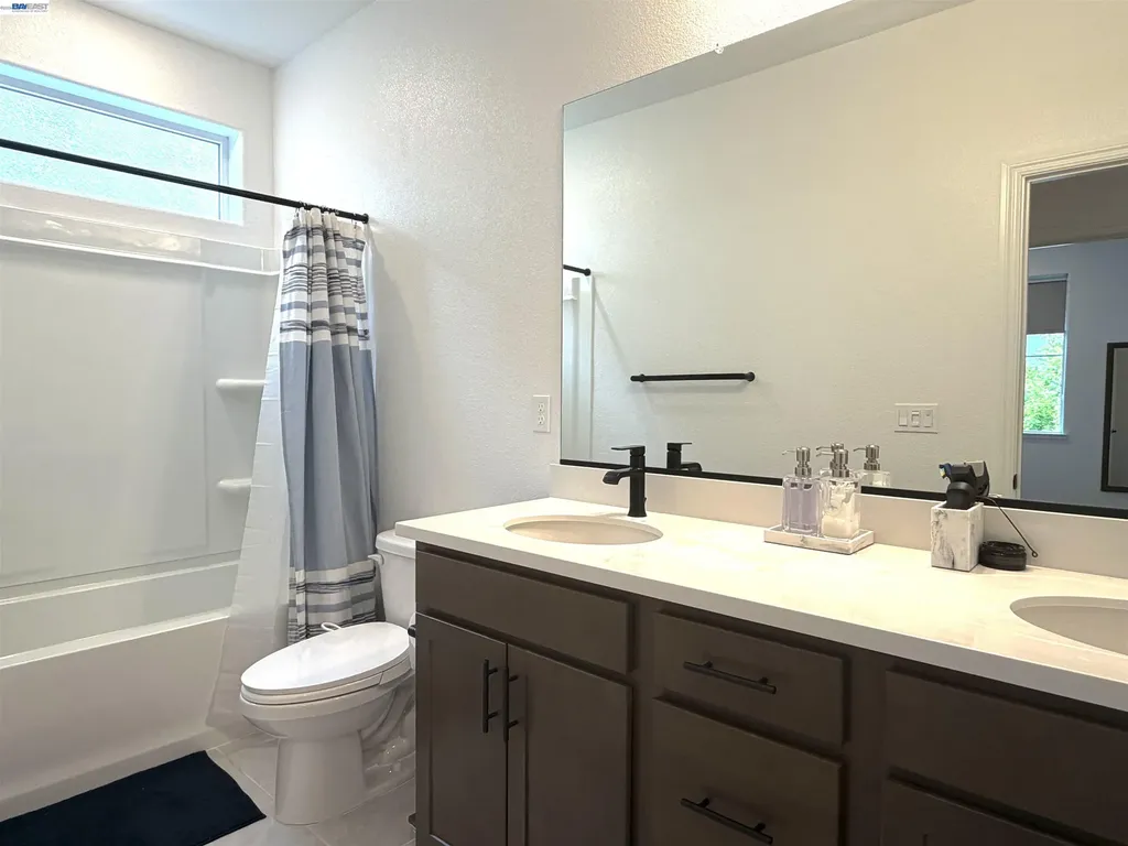 204 Wooley Creek Way Brentwood CA 94513