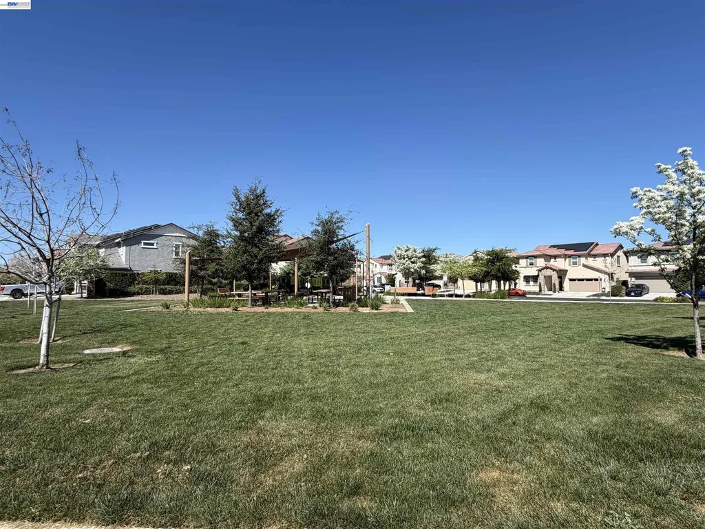 204 Wooley Creek Way Brentwood CA 94513