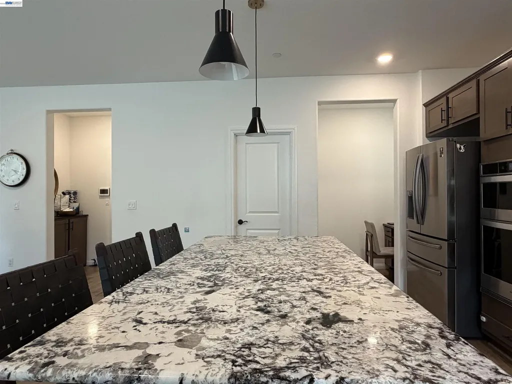 204 Wooley Creek Way Brentwood CA 94513