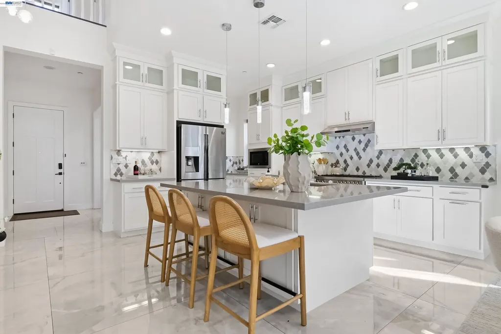 39418 Darner Newark CA 94560