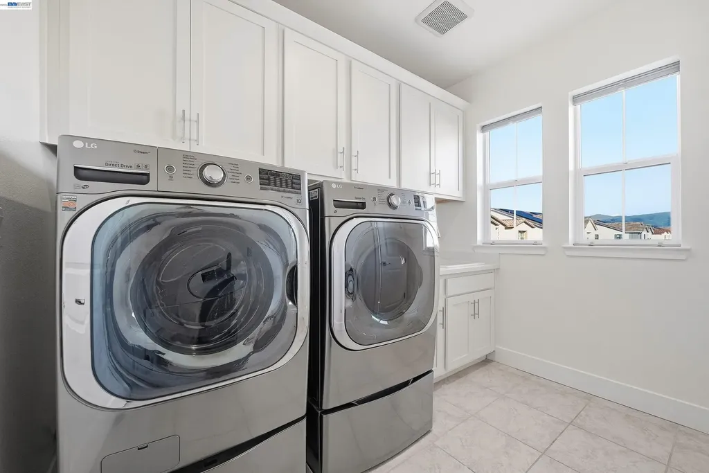 39418 Darner Newark CA 94560