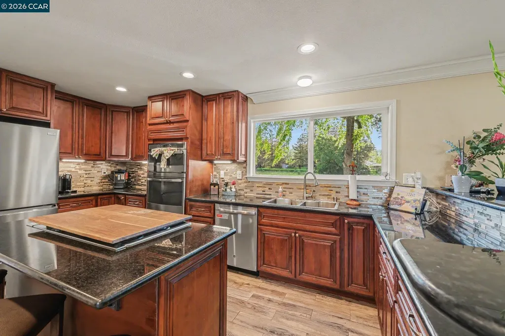 2035 Sherman Drive Pleasant Hill CA 94523