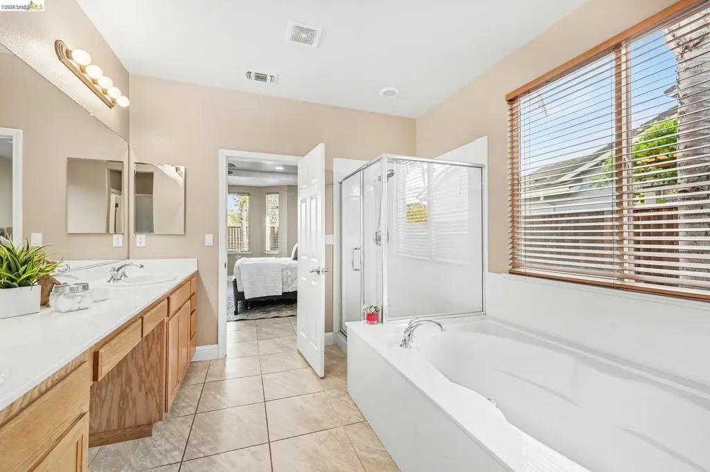 6372 Crystal Springs Circle Discovery Bay CA 94505