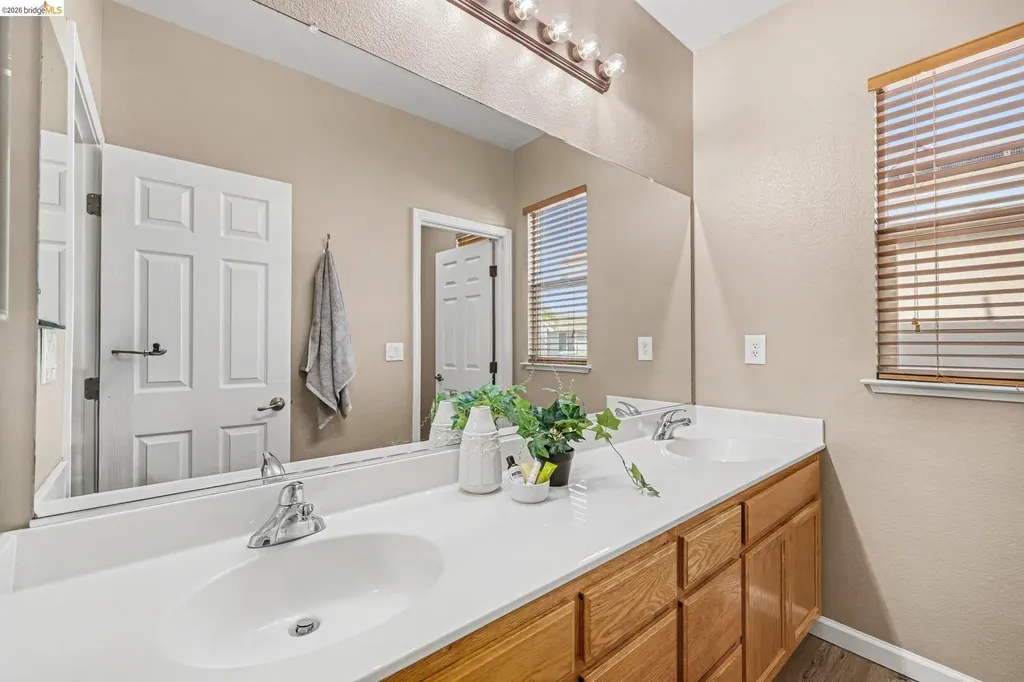 6372 Crystal Springs Circle Discovery Bay CA 94505