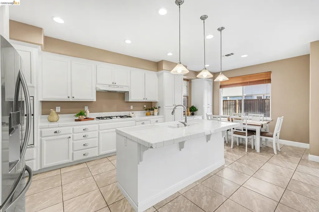 6372 Crystal Springs Circle Discovery Bay CA 94505