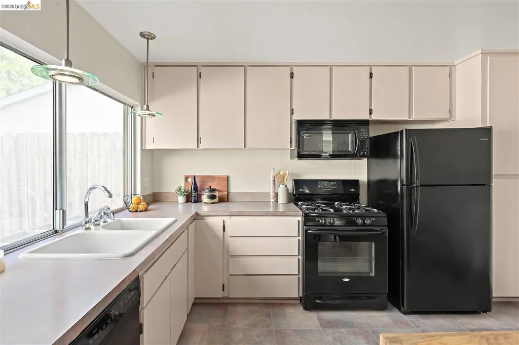 1144 Parkridge Drive Richmond CA 94803
