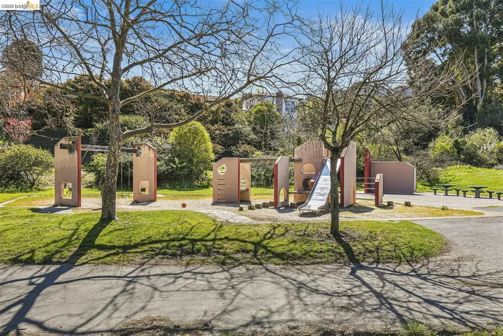 1144 Parkridge Drive Richmond CA 94803