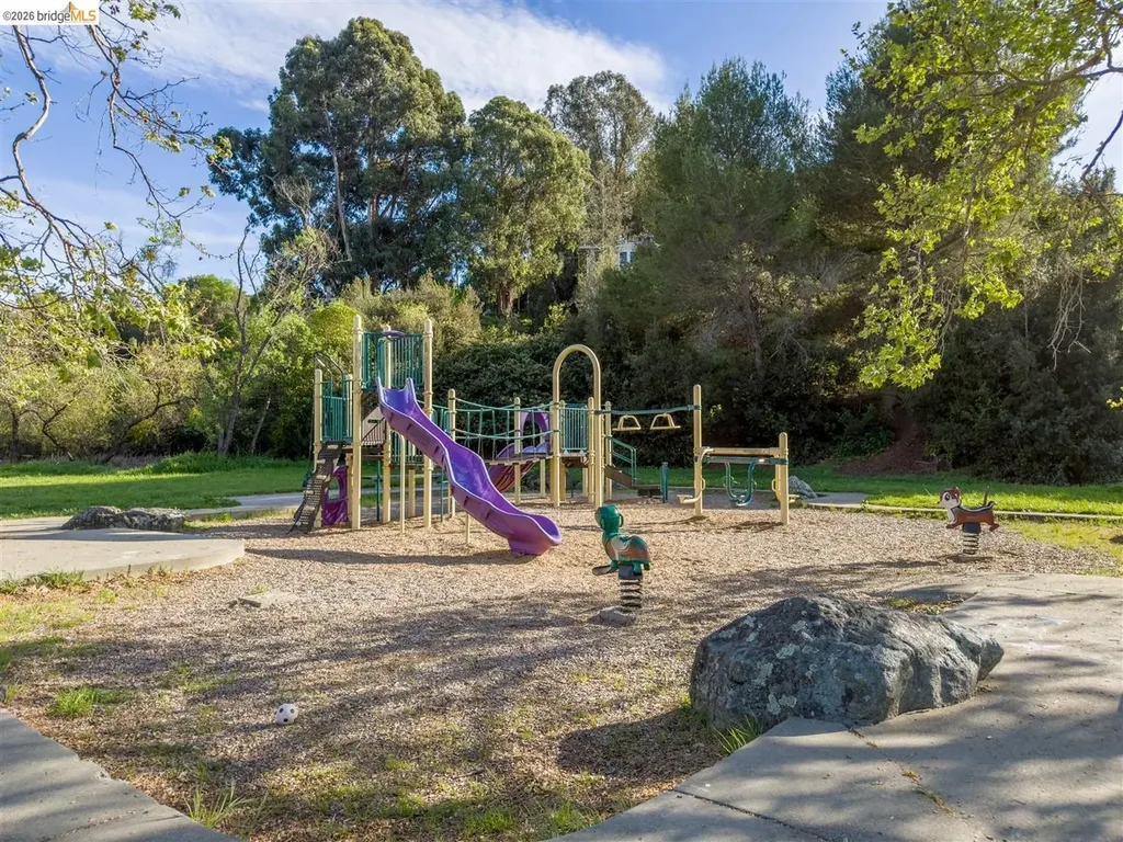 1144 Parkridge Drive Richmond CA 94803