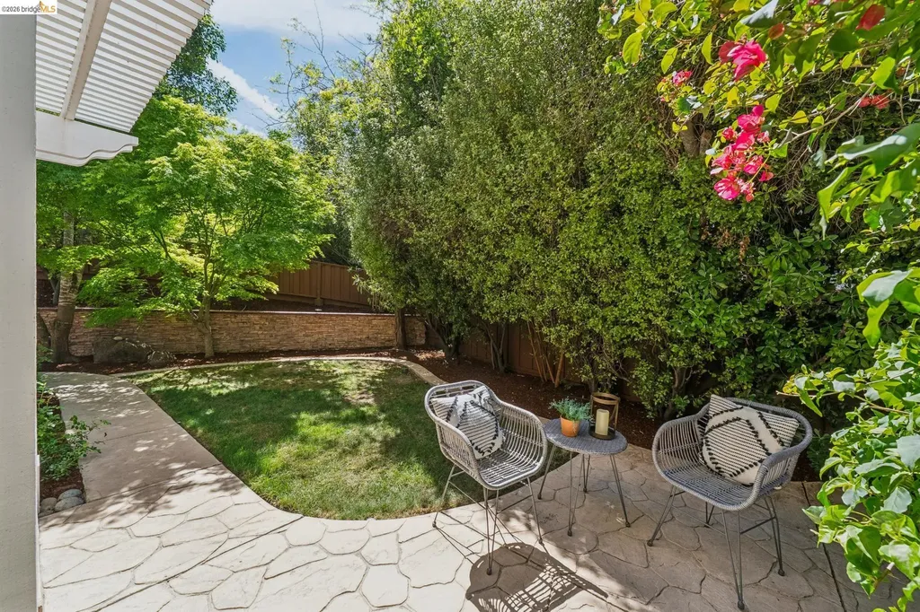1977 Woodbury Court Walnut Creek CA 94596