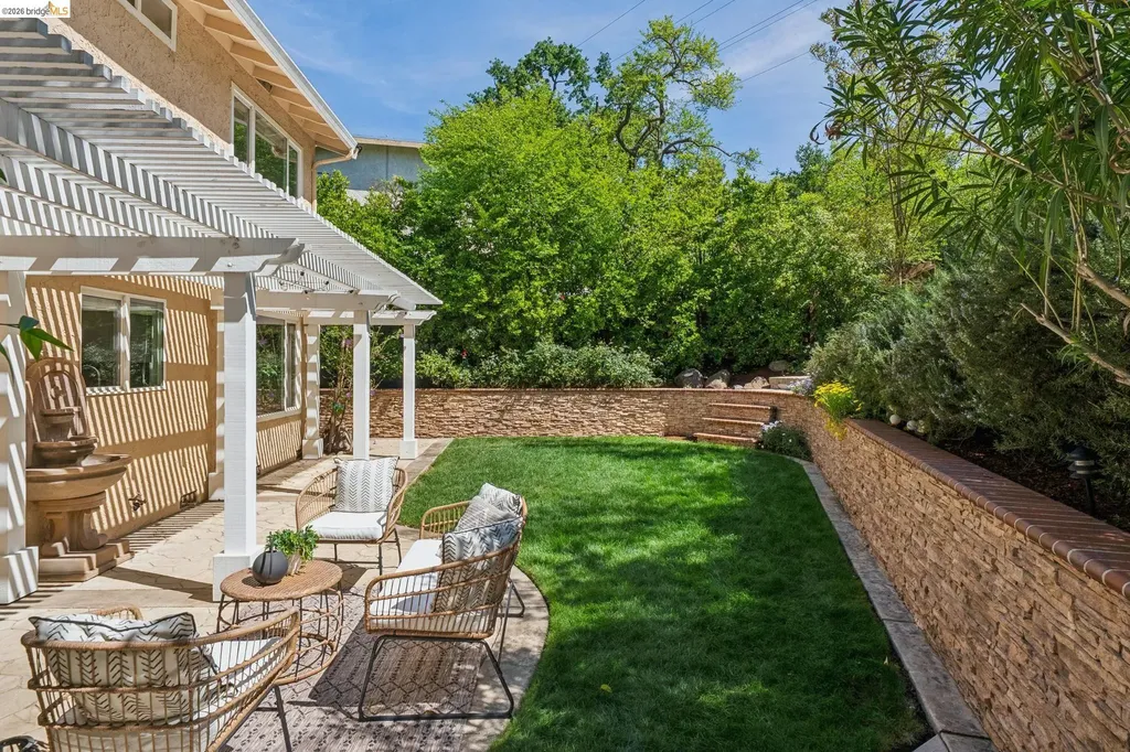 1977 Woodbury Court Walnut Creek CA 94596