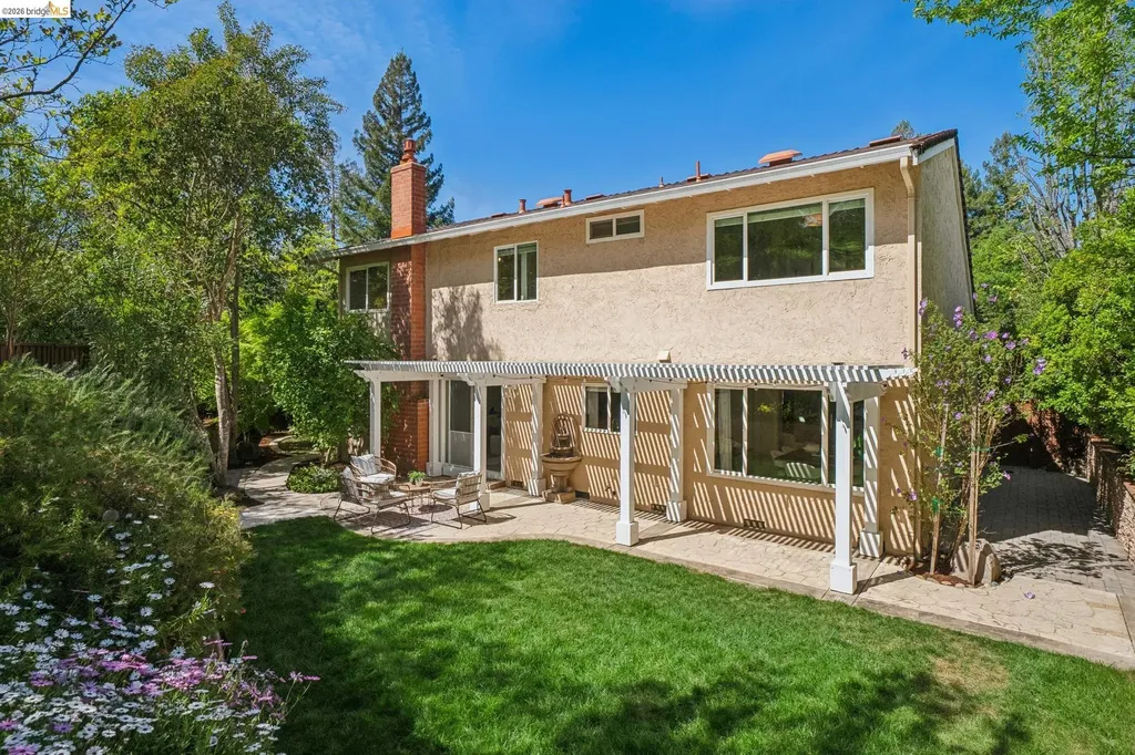 1977 Woodbury Court Walnut Creek CA 94596