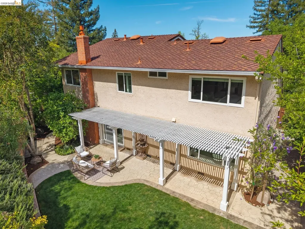 1977 Woodbury Court Walnut Creek CA 94596