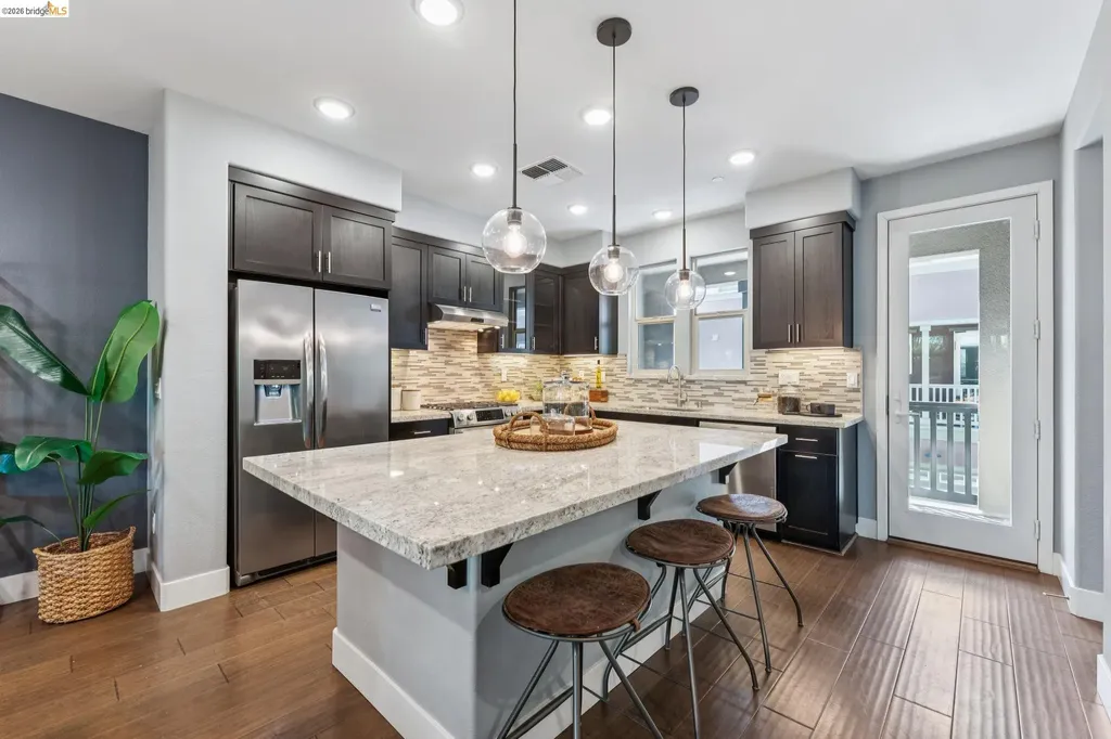 489 Diller Street Alameda CA 94501