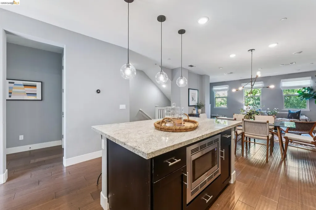 489 Diller Street Alameda CA 94501