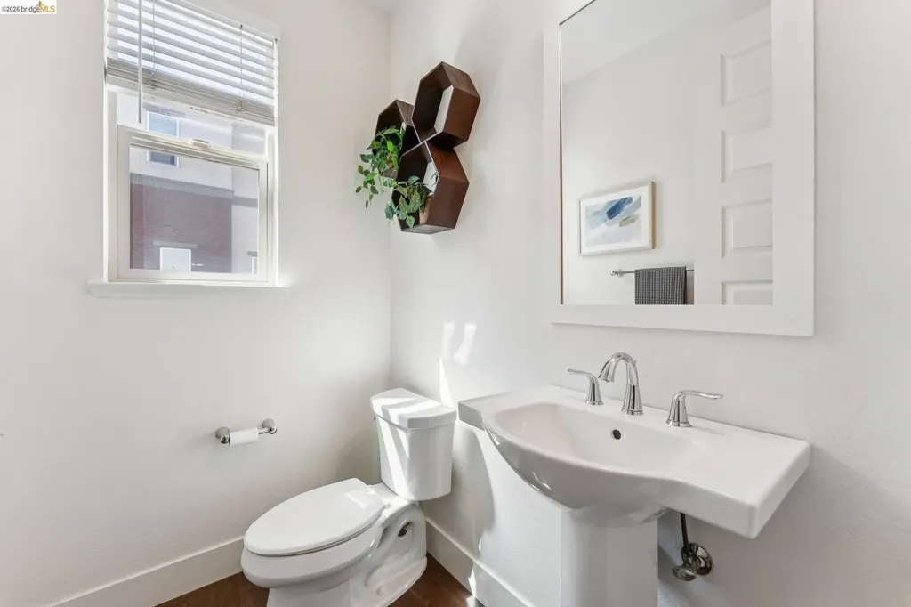 489 Diller Street Alameda CA 94501