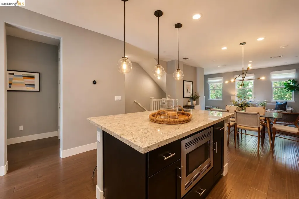 489 Diller Street Alameda CA 94501