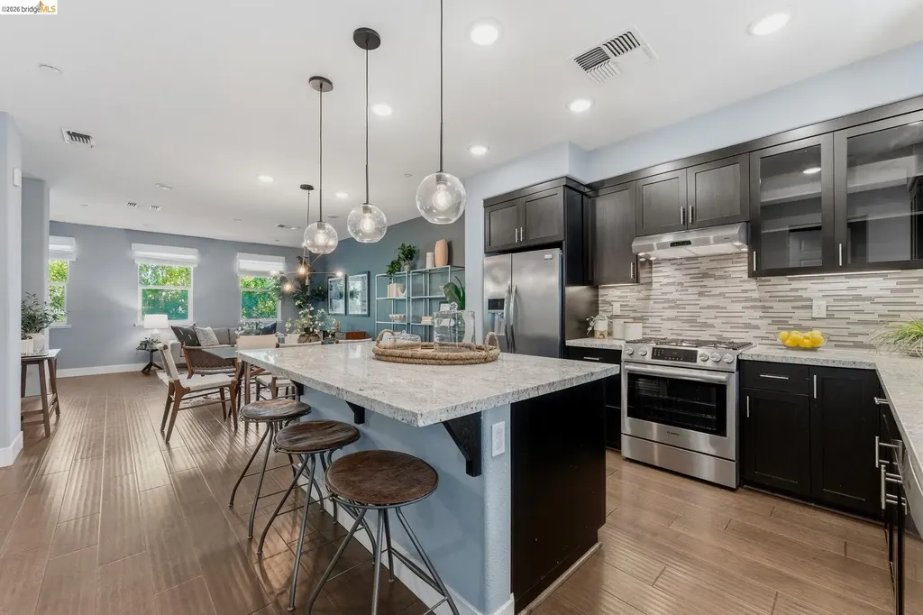 489 Diller Street Alameda CA 94501
