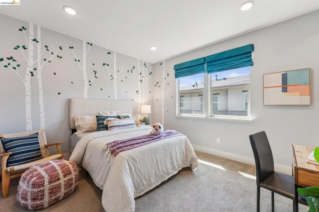 489 Diller Street Alameda CA 94501