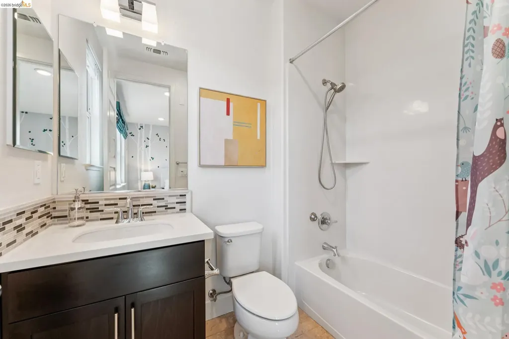 489 Diller Street Alameda CA 94501