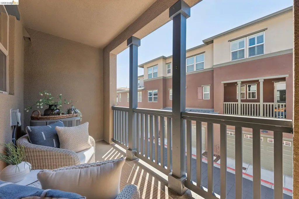 489 Diller Street Alameda CA 94501
