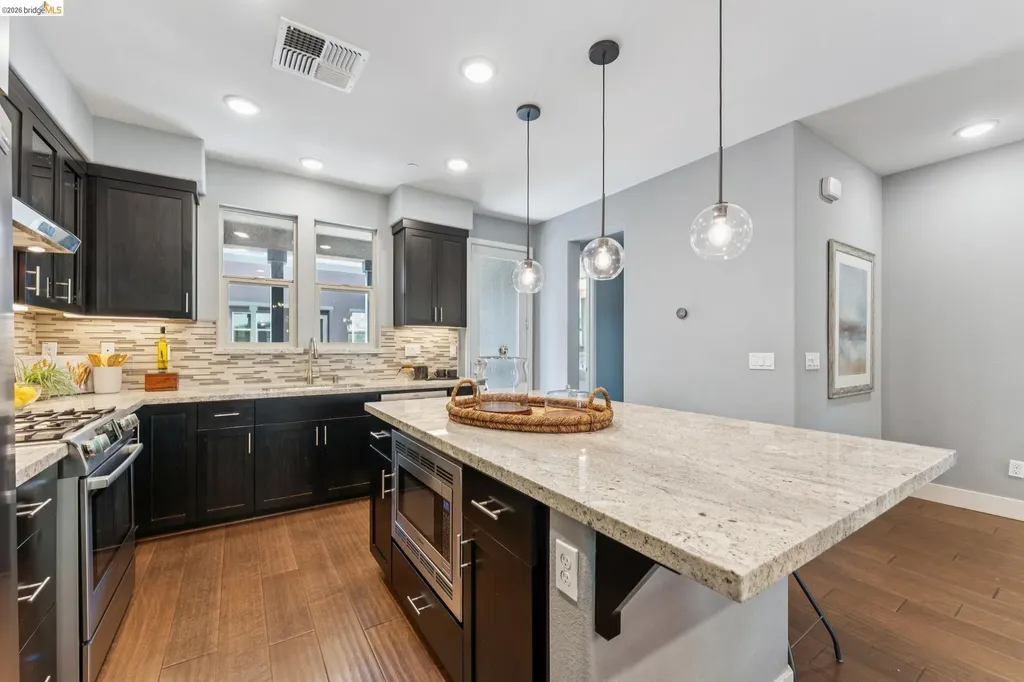 489 Diller Street Alameda CA 94501