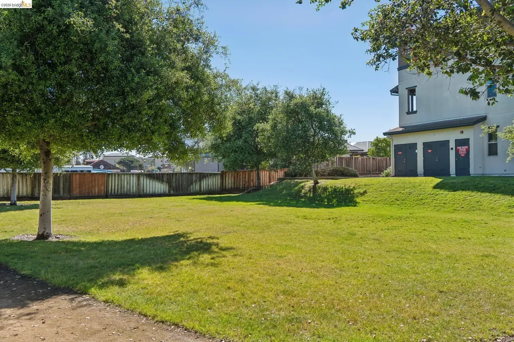 489 Diller Street Alameda CA 94501