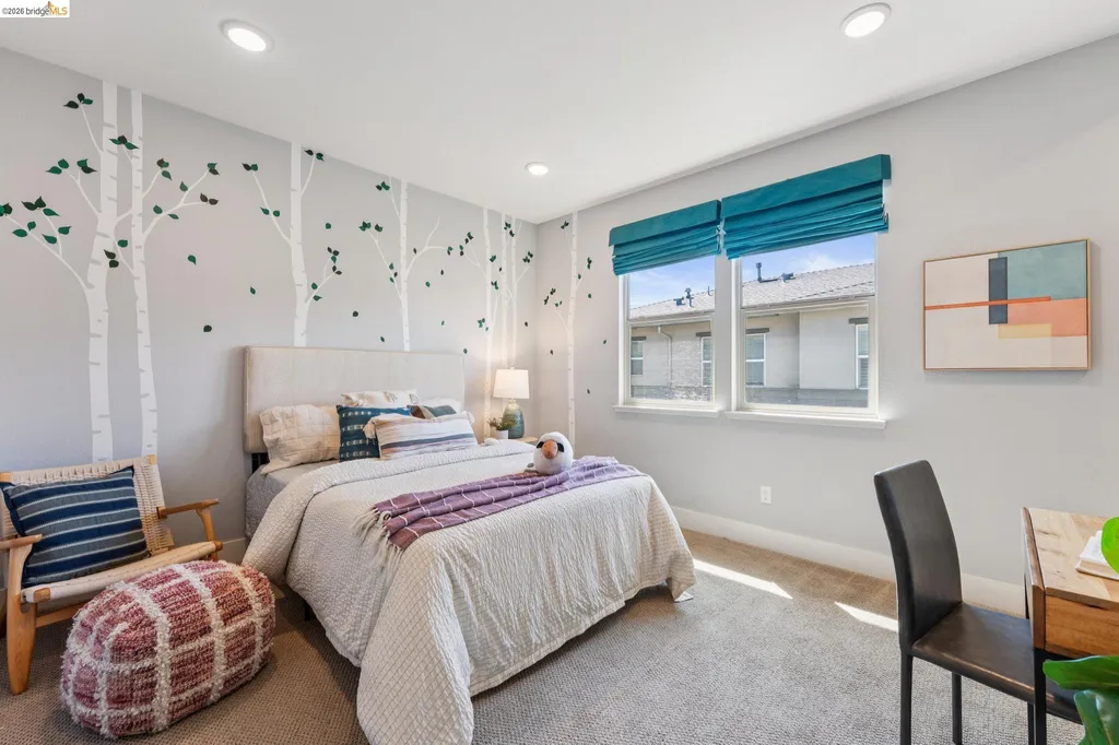 489 Diller Street Alameda CA 94501