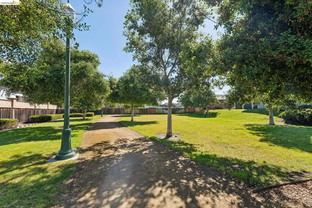 489 Diller Street Alameda CA 94501
