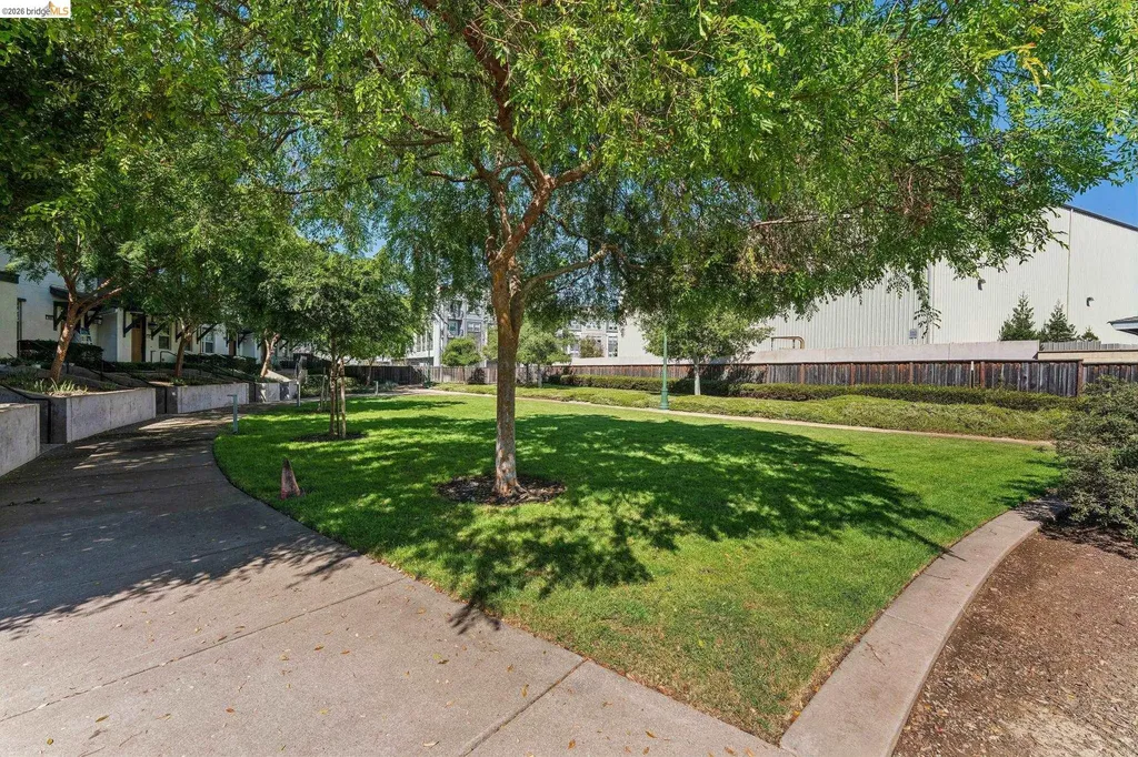 489 Diller Street Alameda CA 94501
