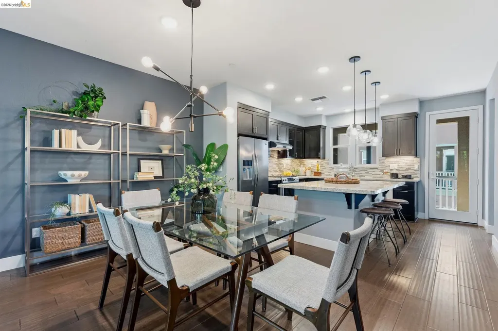 489 Diller Street Alameda CA 94501