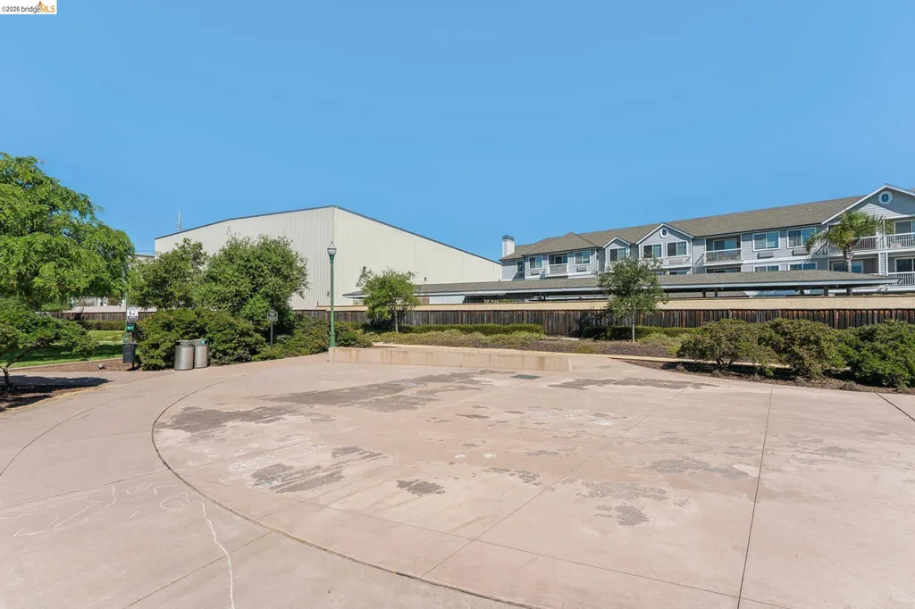 489 Diller Street Alameda CA 94501