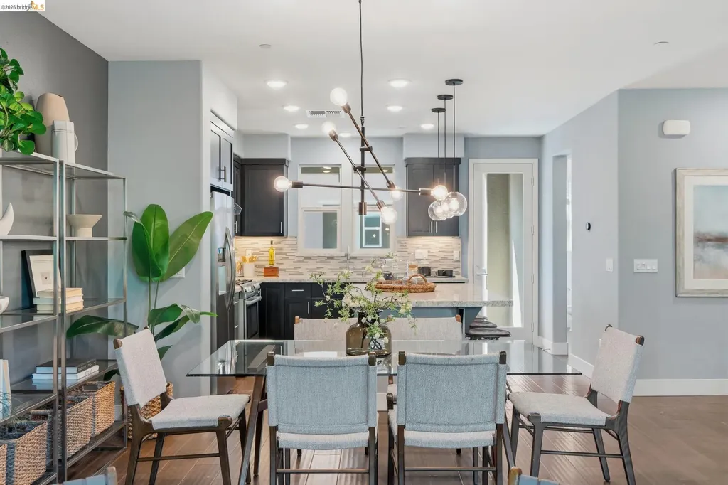 489 Diller Street Alameda CA 94501
