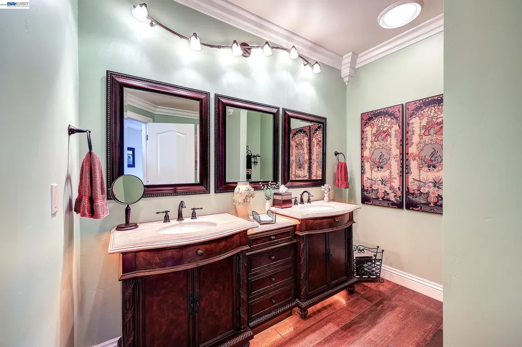 1310 Hampton Court Discovery Bay CA 94505