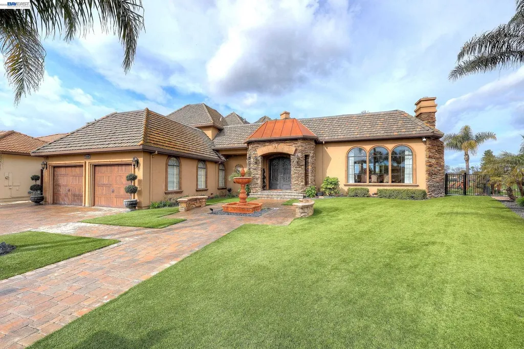 1310 Hampton Court Discovery Bay CA 94505