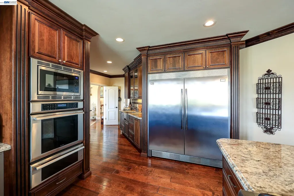 1310 Hampton Court Discovery Bay CA 94505