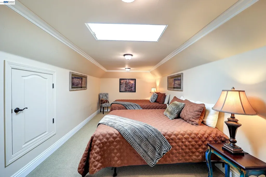 1310 Hampton Court Discovery Bay CA 94505