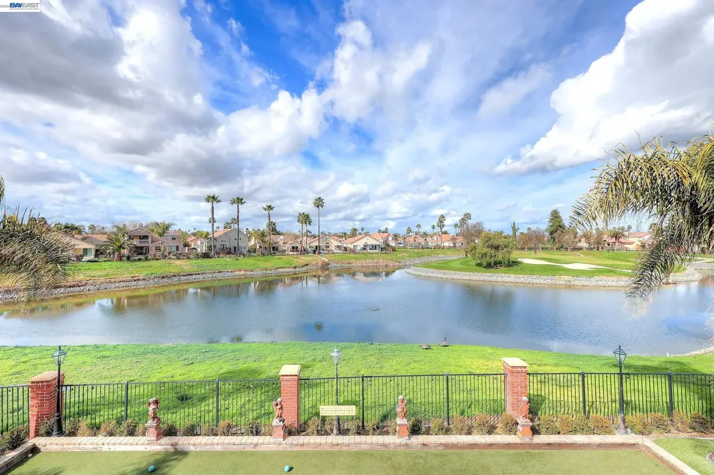 1310 Hampton Court Discovery Bay CA 94505