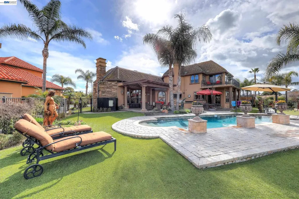 1310 Hampton Court Discovery Bay CA 94505