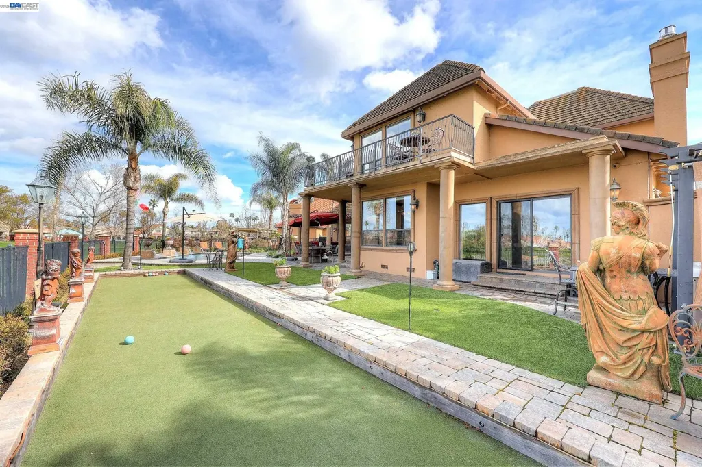 1310 Hampton Court Discovery Bay CA 94505