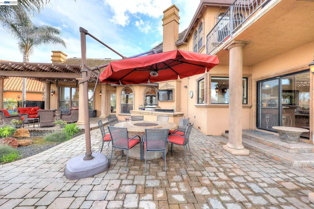 1310 Hampton Court Discovery Bay CA 94505