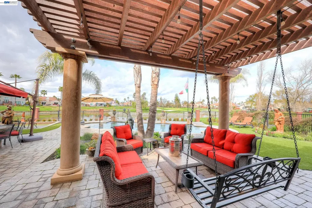 1310 Hampton Court Discovery Bay CA 94505