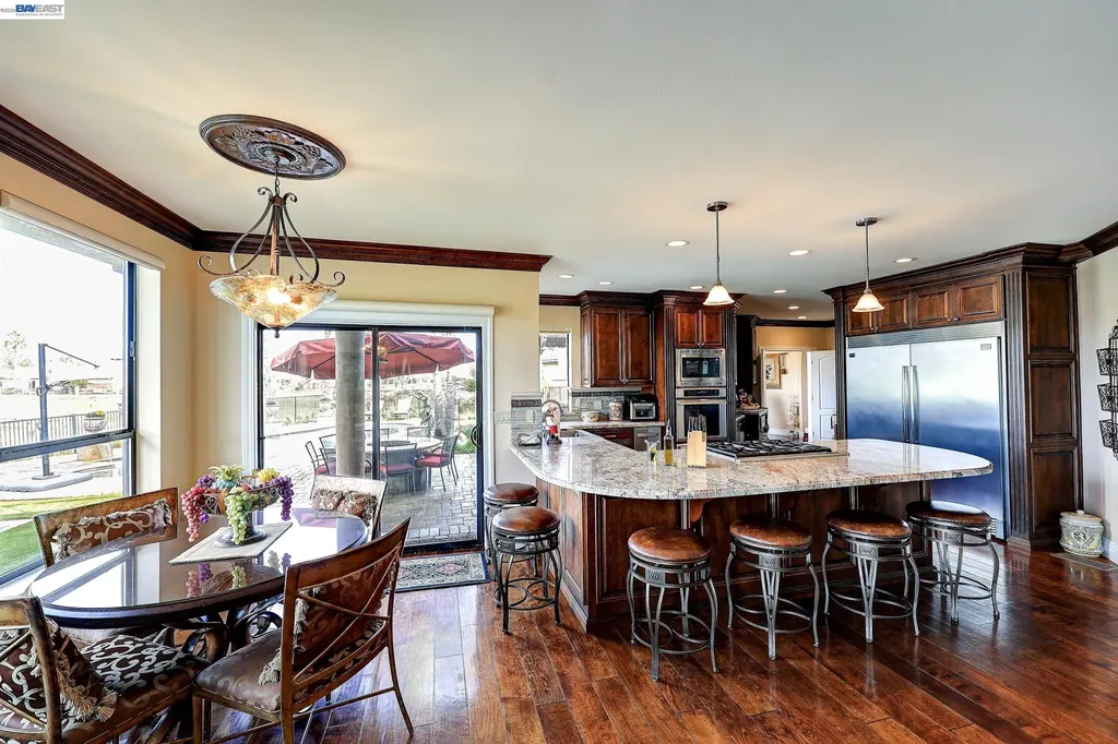 1310 Hampton Court Discovery Bay CA 94505