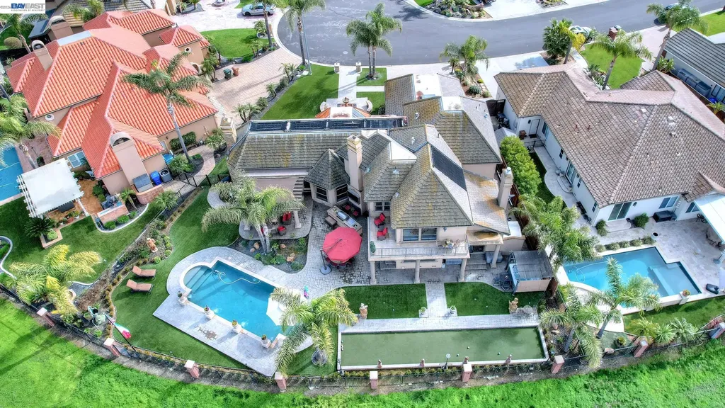 1310 Hampton Court Discovery Bay CA 94505