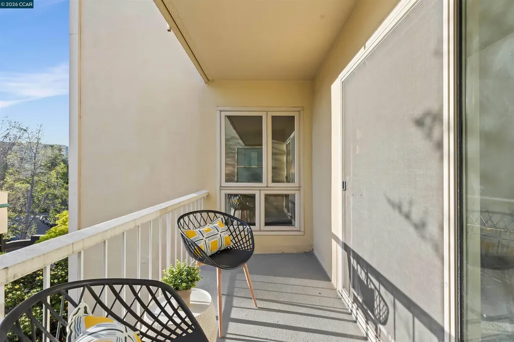590 El Dorado Avenue Oakland CA 94611