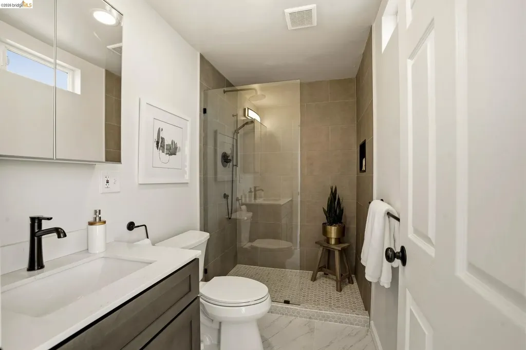 700 Calmar Avenue Oakland CA 94610