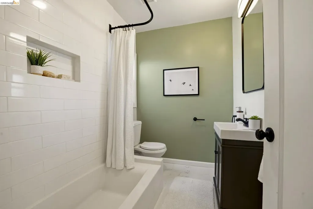 700 Calmar Avenue Oakland CA 94610