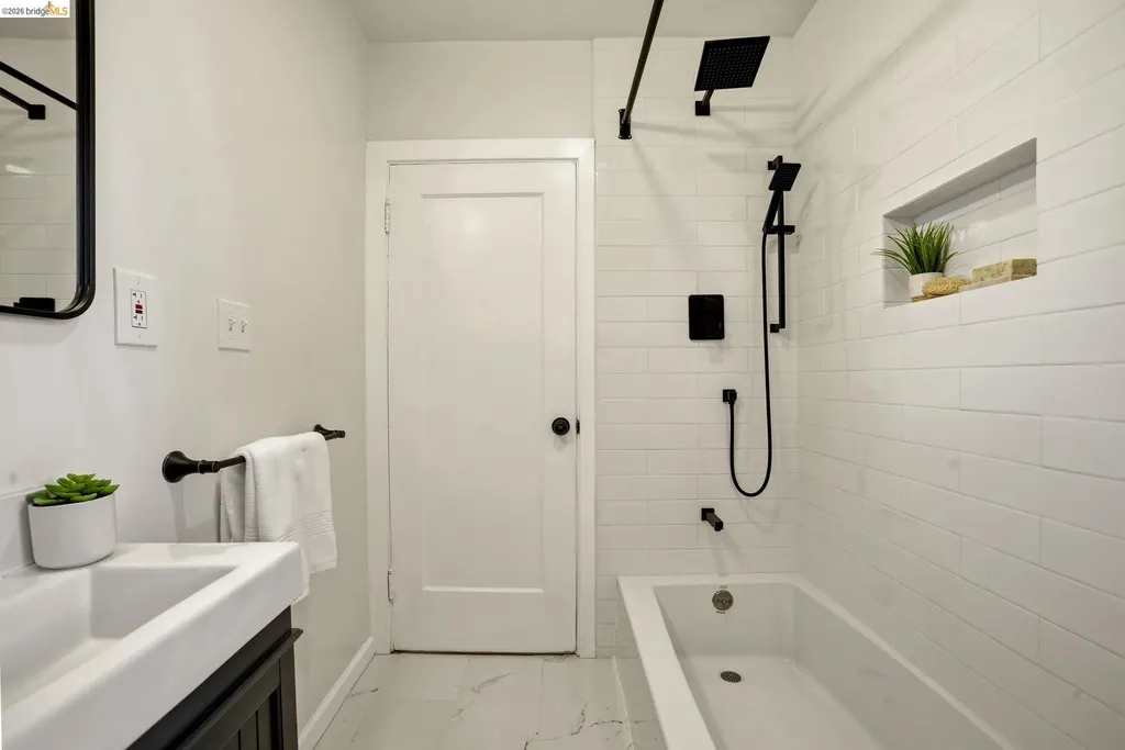 700 Calmar Avenue Oakland CA 94610
