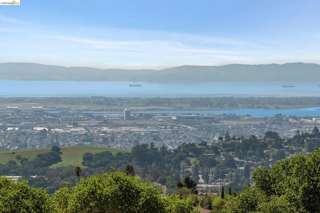 14300 Skyline Boulevard Oakland CA 94619