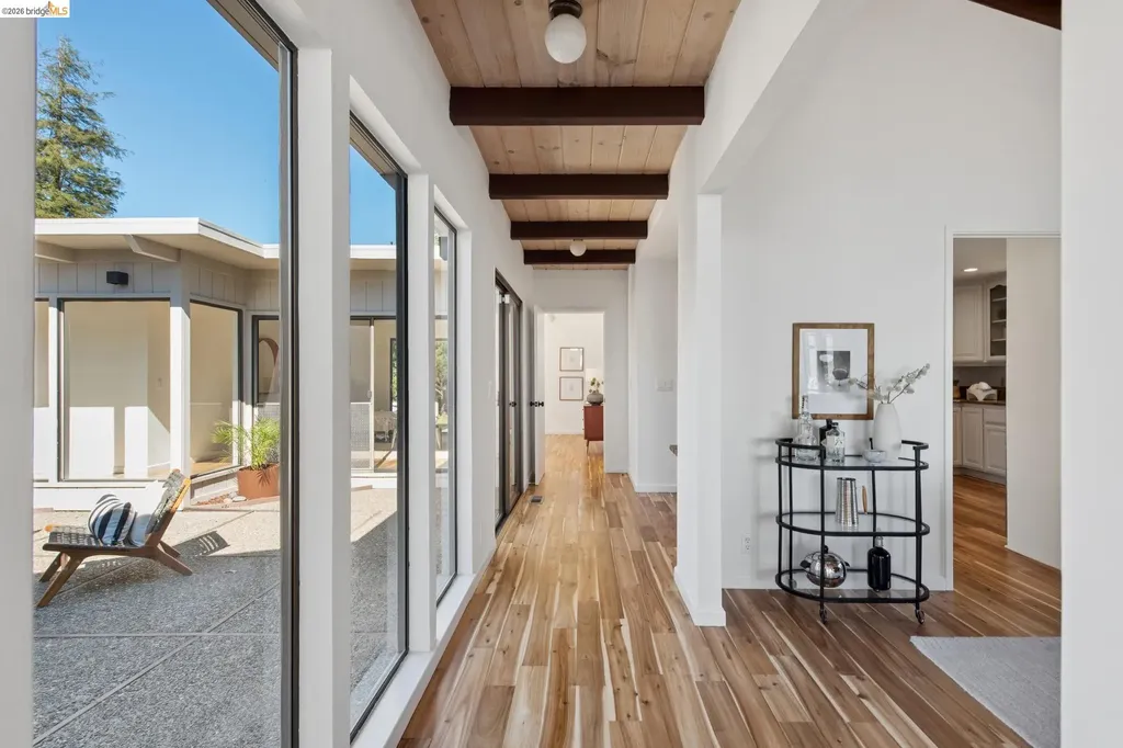 14300 Skyline Boulevard Oakland CA 94619