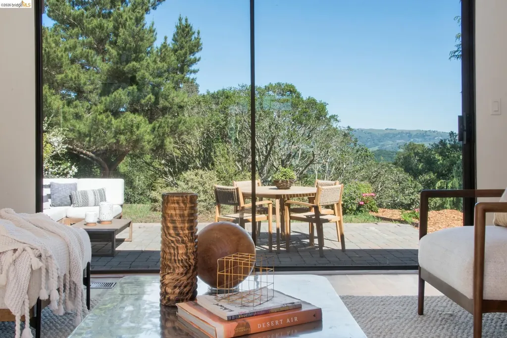 14300 Skyline Boulevard Oakland CA 94619